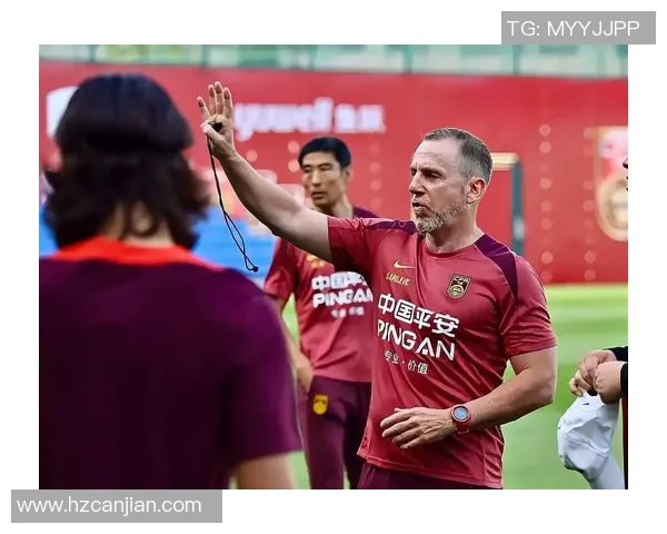 以战术革新为契机新教练如何全面激活足球八卦话题热度